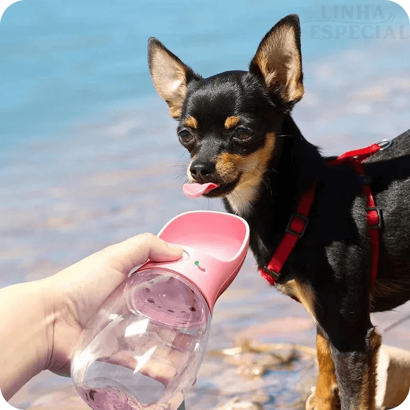 Garrafa de água portátil para pets - com bebedouro prático - Snap Mart
